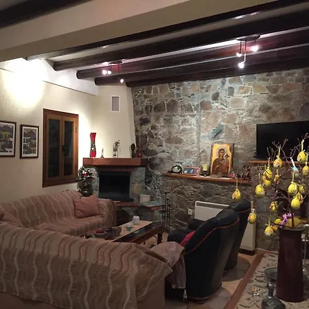 3- Bedroom Mountain House Σπίτι διακοπών Ζωοπηγή